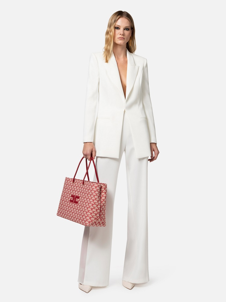 TRAJE DE CHAQUETA Y PANTALON DE CREPE