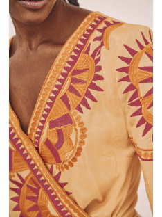 BLUSA CRUZADA M/CORTA BORDADA