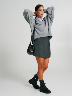 SUDADERA CORTA OVERSIZE