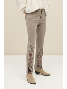 PANTALON VAQUERO BORDADOS ETNICOS BAJO