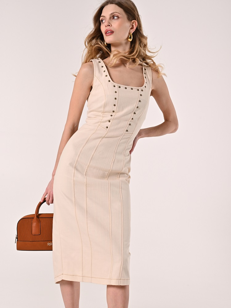 VESTIDO S/M CON TACHUELAS 2