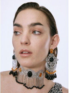 COLLAR