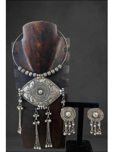 CONJUNTO COLLAR Y PENDIENTES