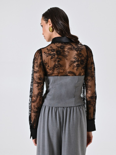 BLUSA ENCAJE