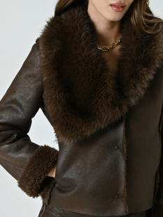 CHAQUETA CORTO PIEL BORREGO SINT