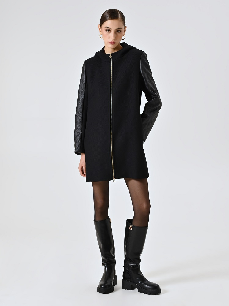 ABRIGO MATELASSE MANGAS ECOPIEL