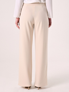 PANTALON CINTURON CUERO LADO
