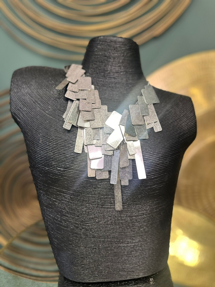 COLLAR TIRAS METAL