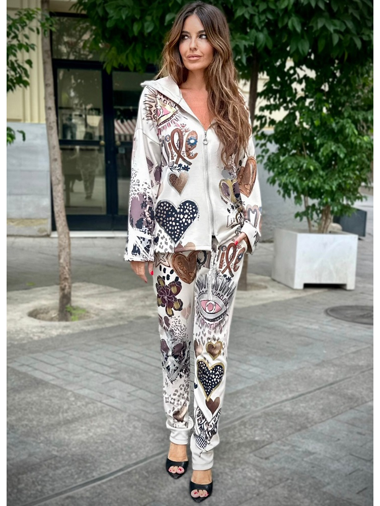 CHAQUETA LOVE CAPUCHA