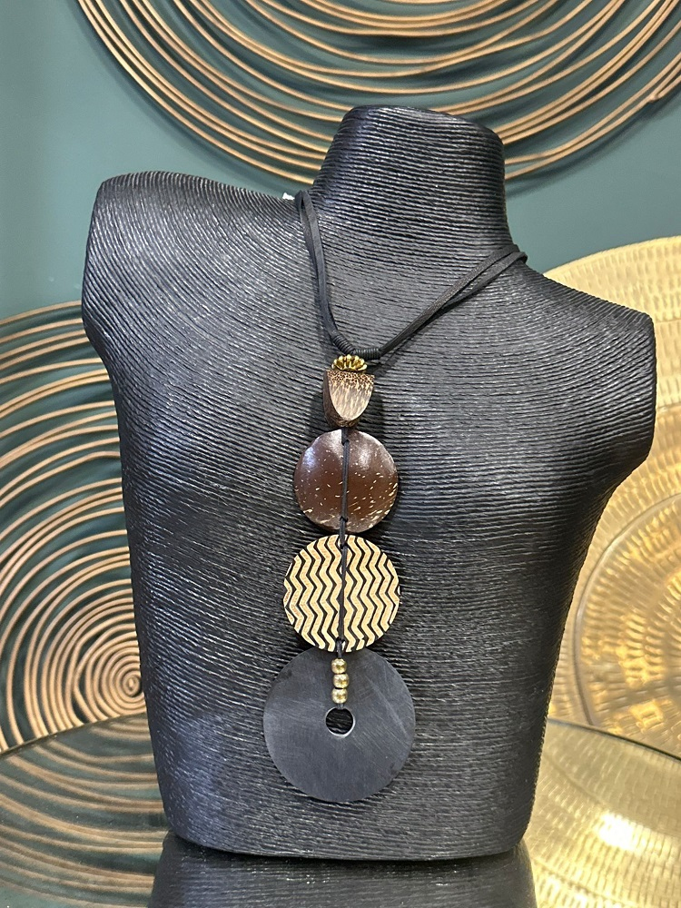 COLLAR