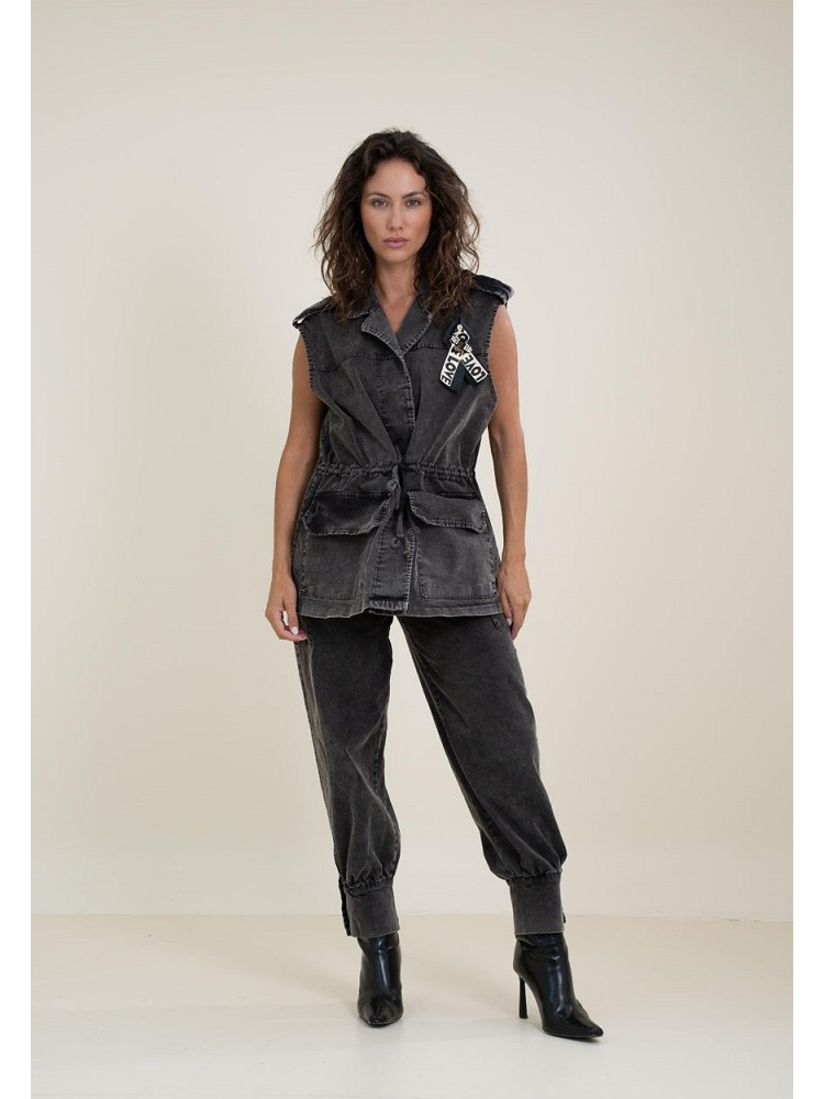 PANTALON BOTONES BAJO LAVADO 2
