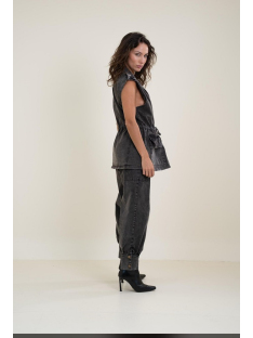 PANTALON BOTONES BAJO LAVADO