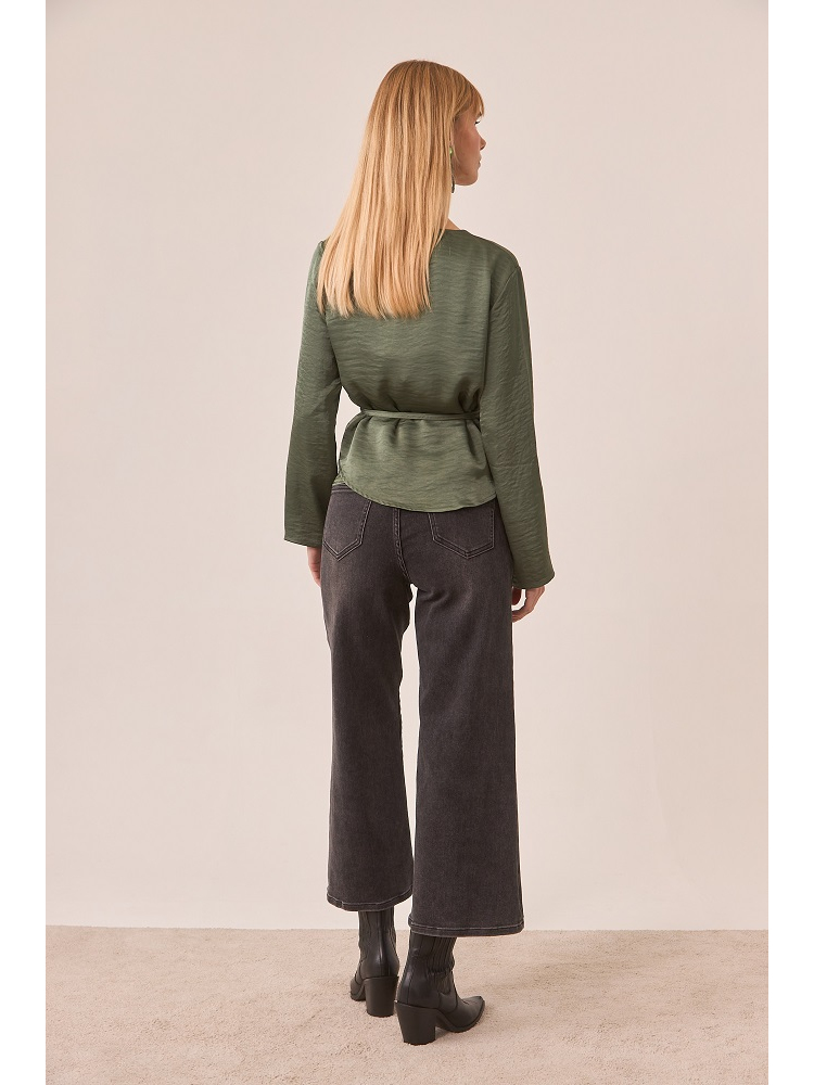 BLUSA CRUZADA SATINADA