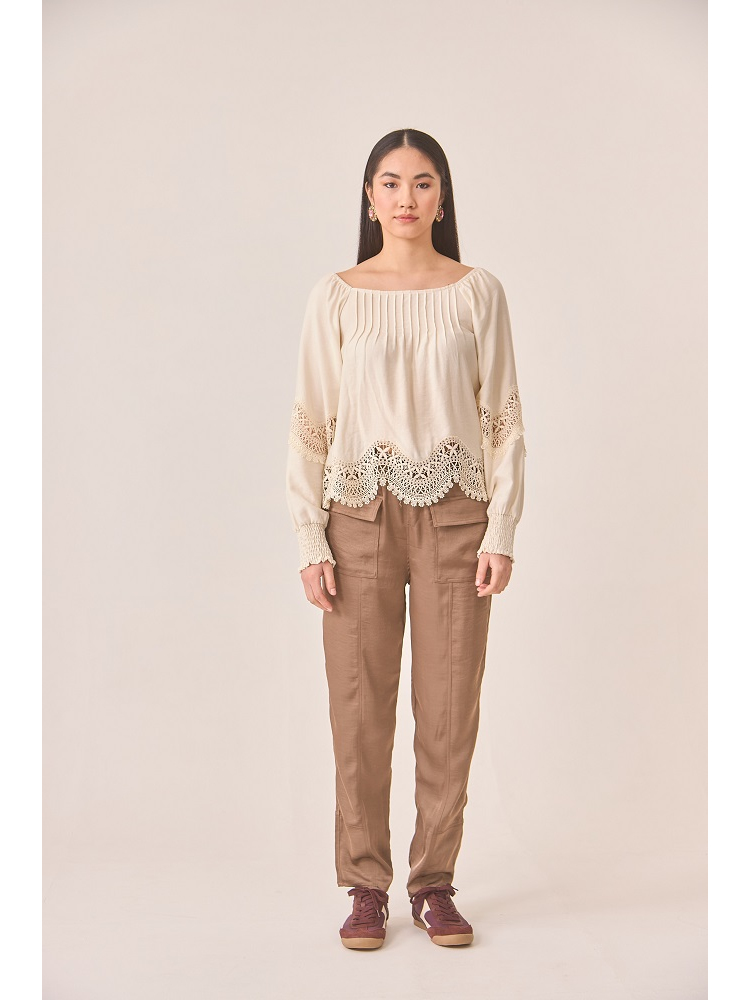 BLUSA VISCOSA MANGAS Y BAJOS GUIPUR