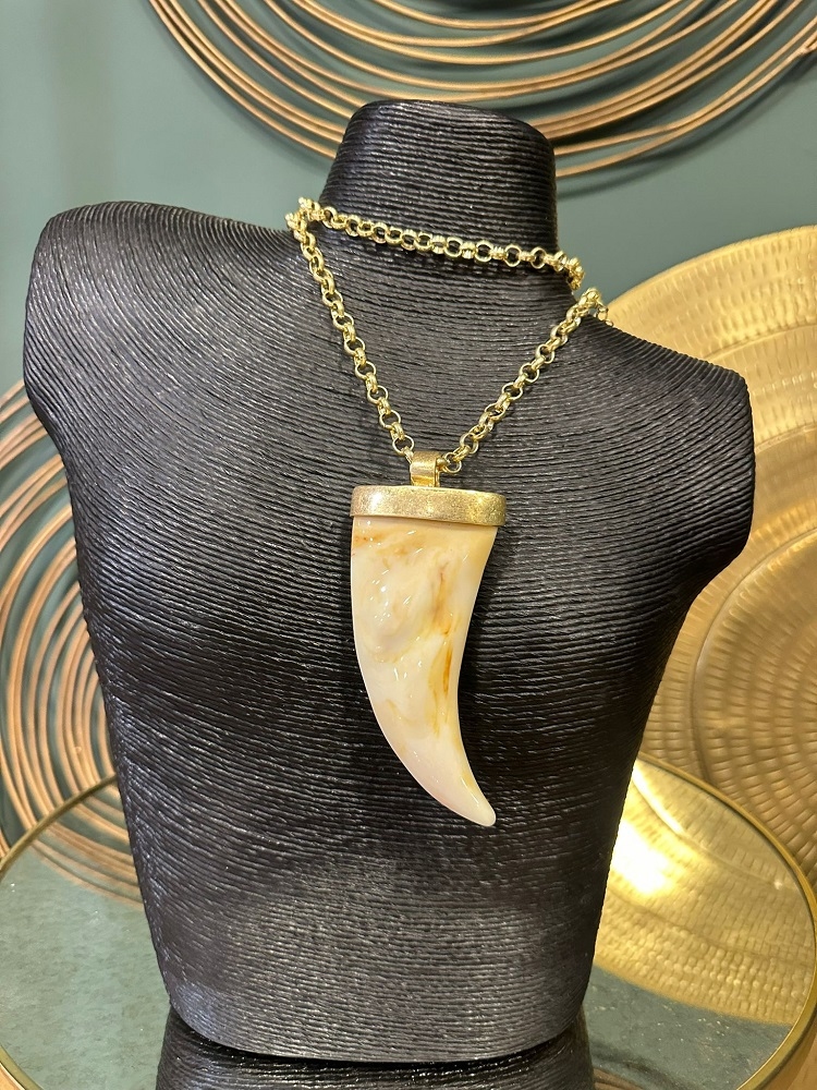 COLLAR