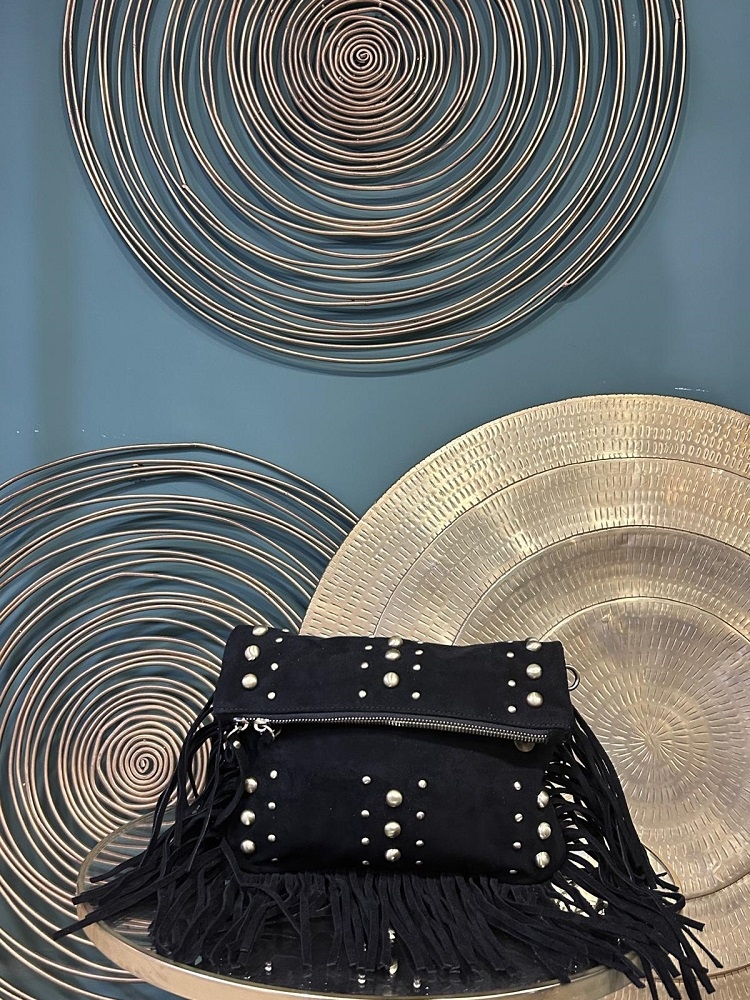 BOLSO FLECOS TACHUELAS 2