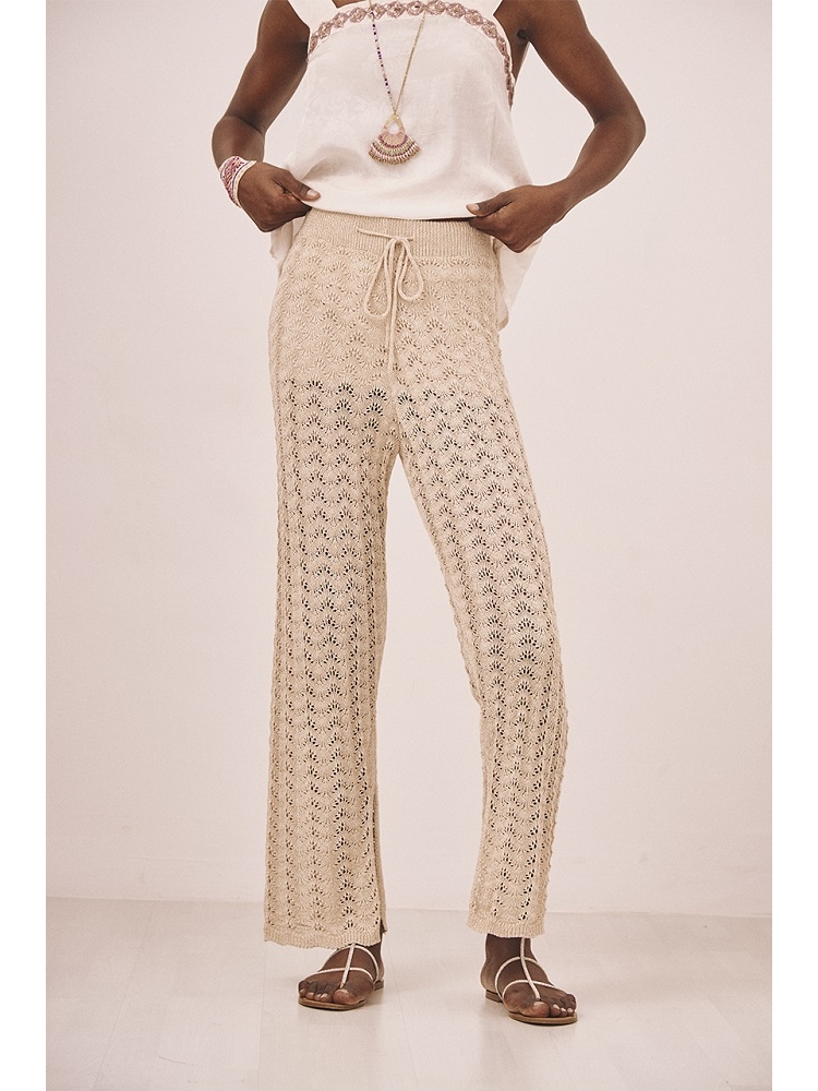 PANTALON PUNTO VISCOSA DETALLE CALADOS