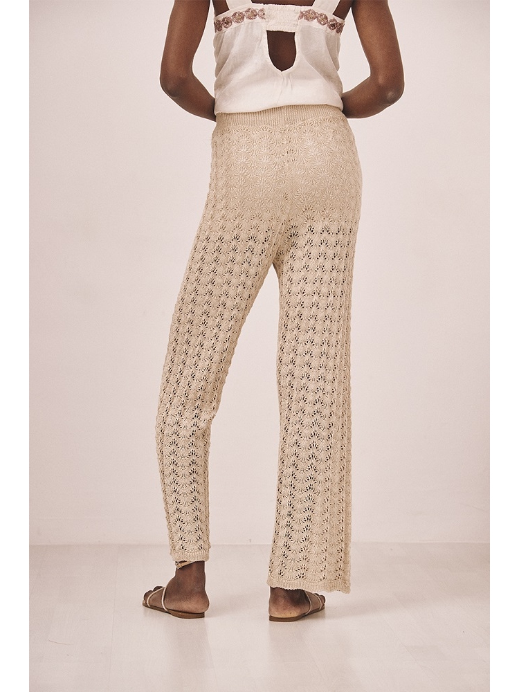 PANTALON PUNTO VISCOSA DETALLE CALADOS