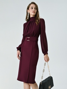 VESTIDO TUBO CON HEBILLA GEOMETRICA