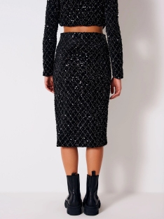 FALDA MIDI BORDADA EN LENTEJUELAS