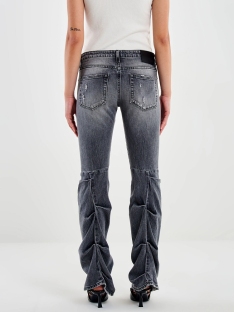 PANTALON VAQUERO XIN VOLANTES ATRAS