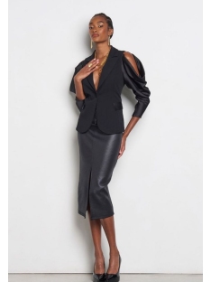 CHAQUETA HOMBROS DESCUBIERTOS