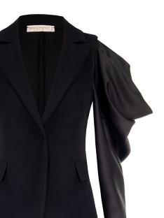 CHAQUETA HOMBROS DESCUBIERTOS