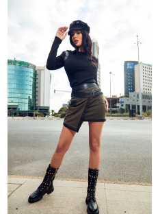 FALDA CAMALEONICA MANGO