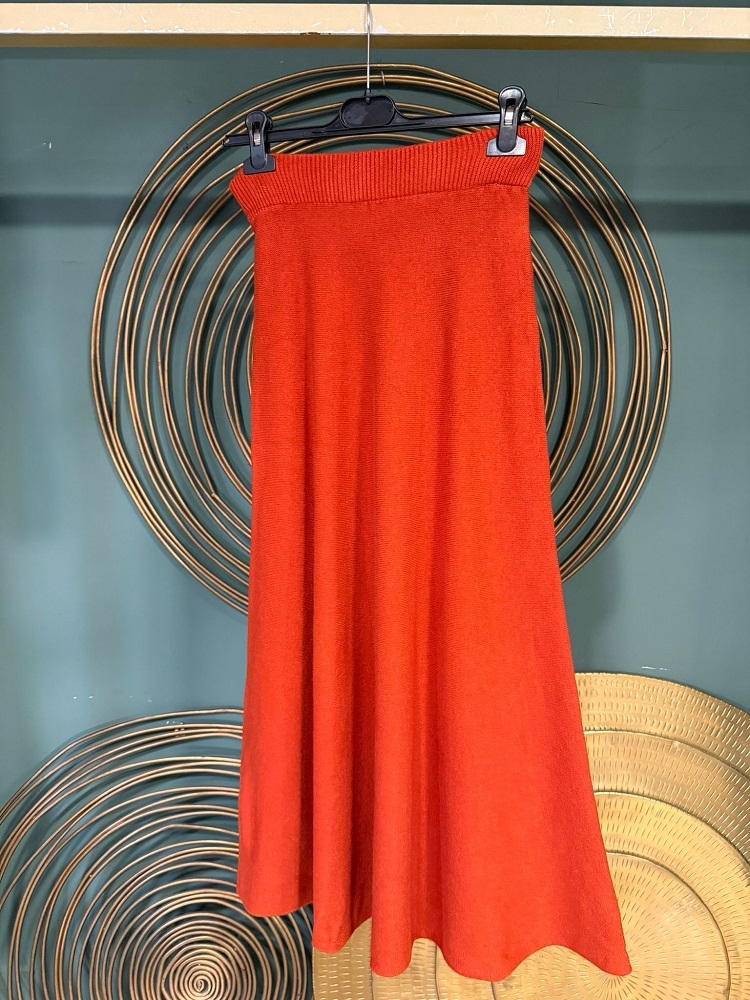 FALDA  PUNTO LARGA 2