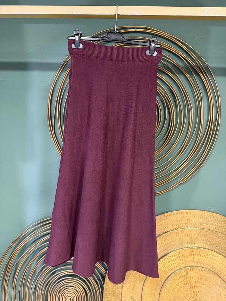 FALDA  PUNTO LARGA 2