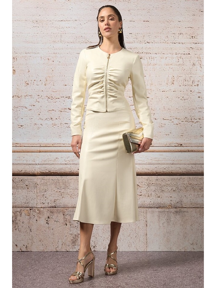 CHAQUETA ENTALLADO CUERO