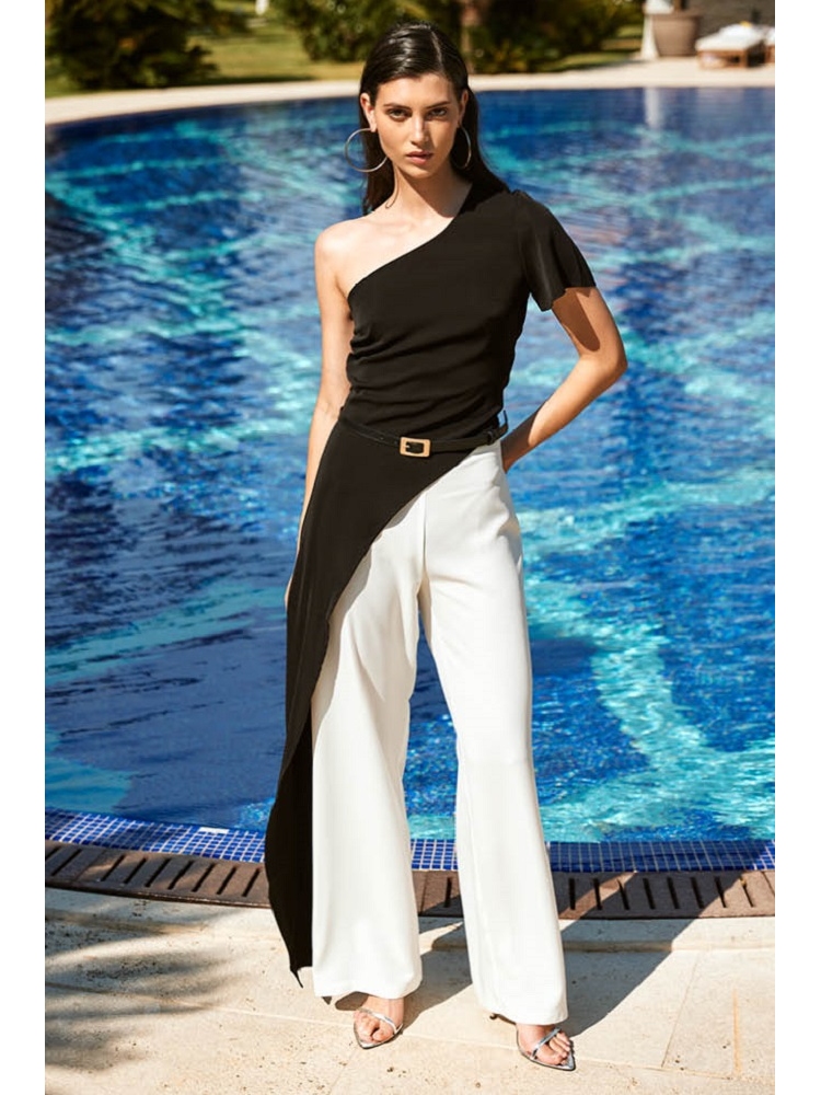 TOP HOMBRO DESCUBIERTO COLA