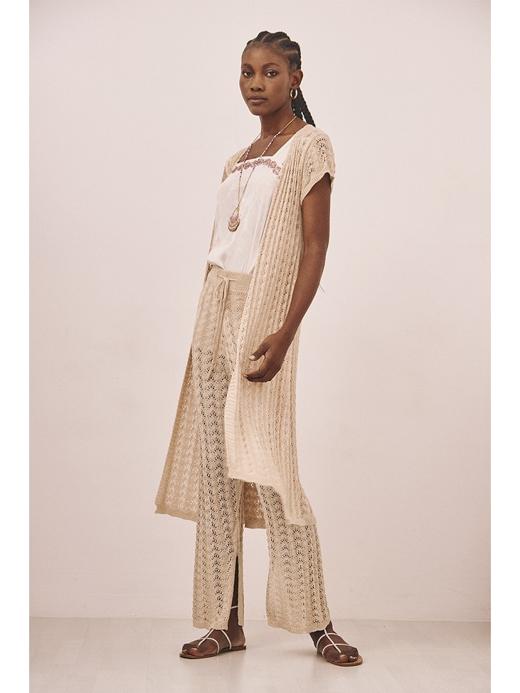 PANTALON PUNTO VISCOSA DETALLE CALADOS