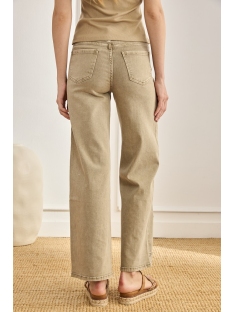 PANTALON VAQUERO CON BORDADO CORDON