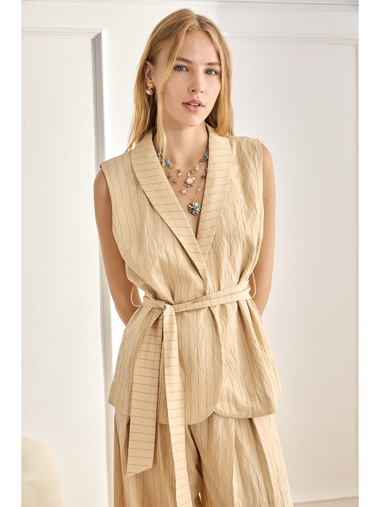 CHALECO VISCOSA CON CINTURON COMO CIERRE