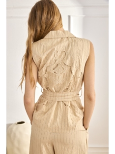 CHALECO VISCOSA CON CINTURON COMO CIERRE