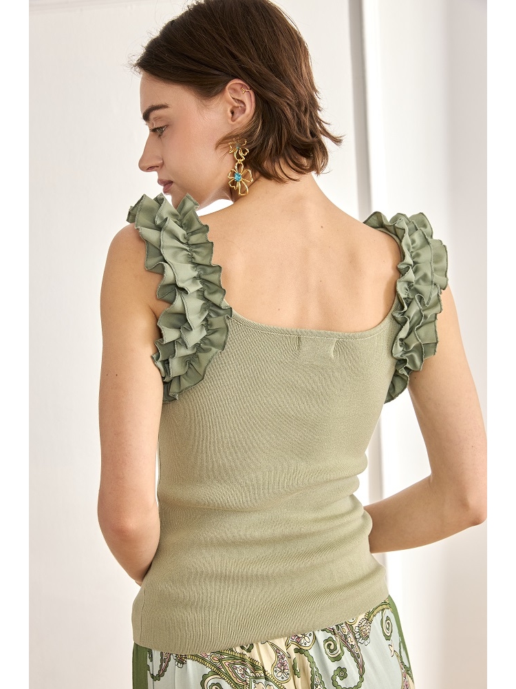 TOP PUNTO CON VOLANTE FRUNCIDO