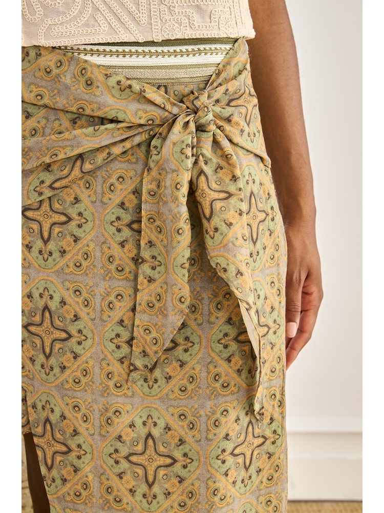 FALDA VISCOSA EST CON ANUDADO EN DELANTE