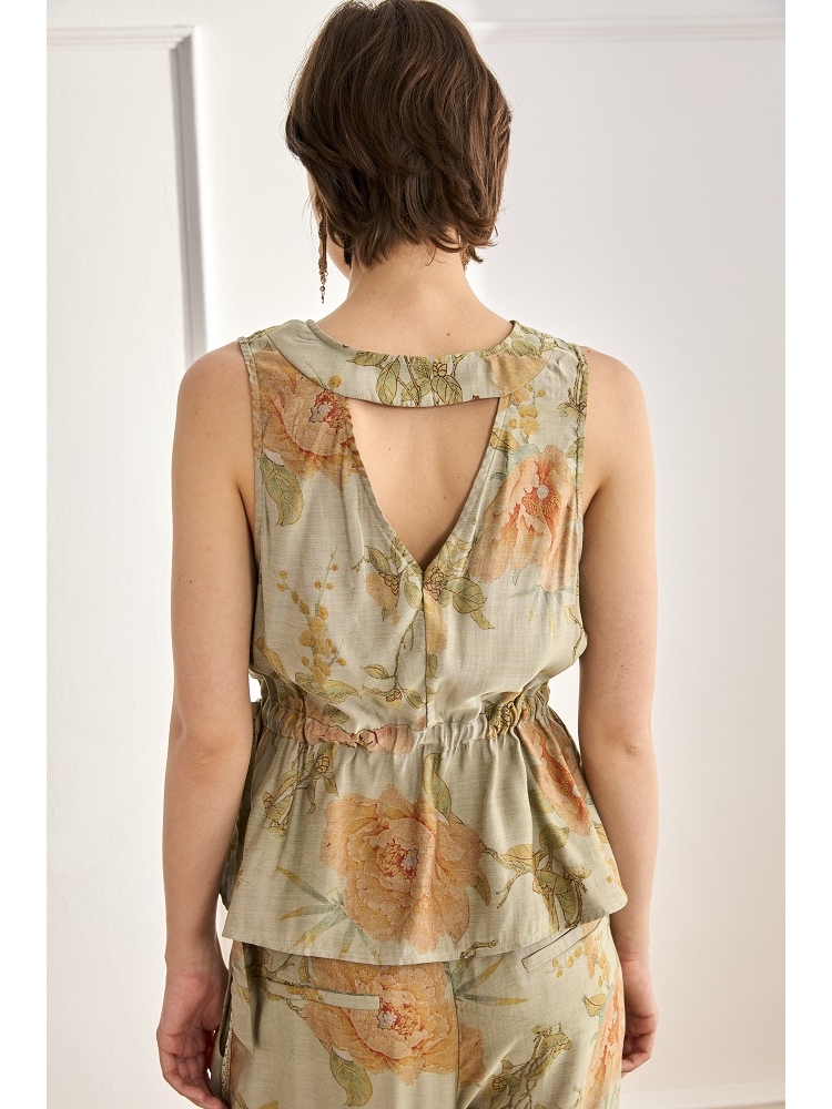 TOP EST ESCOTE PICO Y ANUDADO EN CINTURA