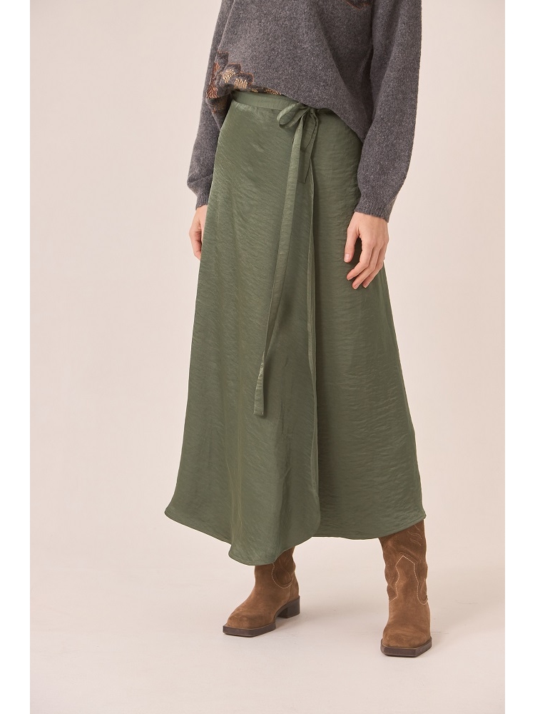 FALDA LARGA CRUZADA SATINADA 2