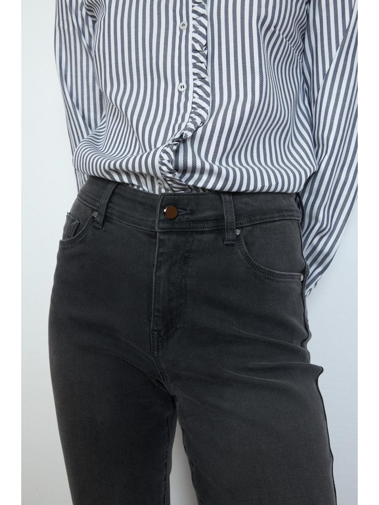 PANTALON VAQUERO RECTO 2