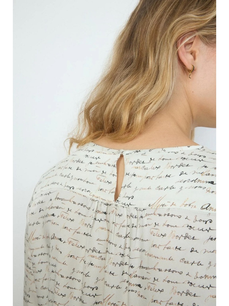 BLUSA EST MANGA ABULLONADA