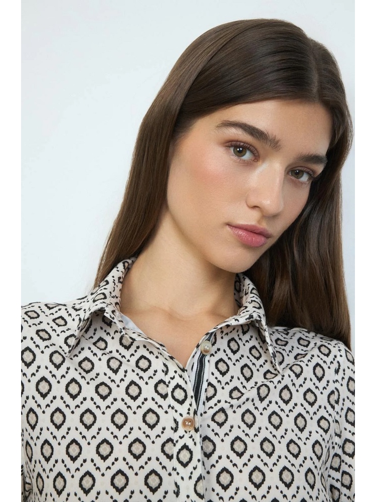 CAMISA EST GEOMETRICO