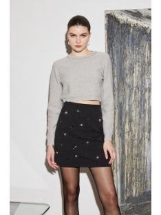 FALDA TACHUELAS PIEDRAS