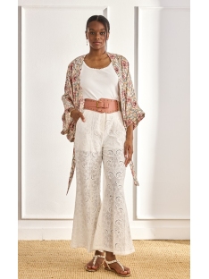 CINTURON CON TACHUELAS