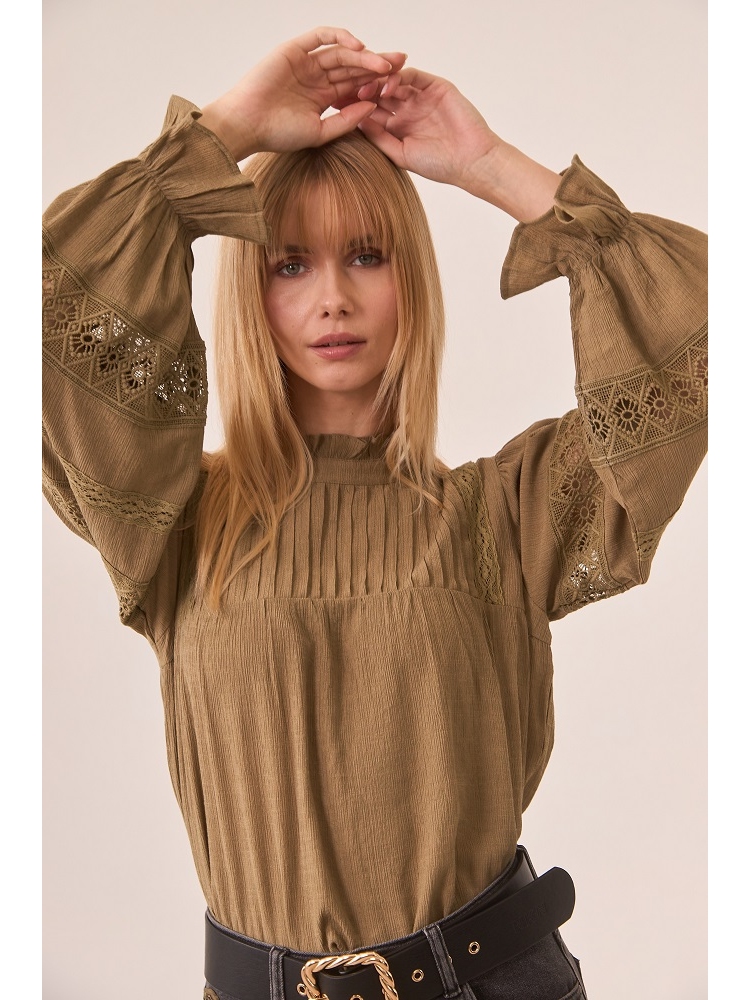 BLUSA VISCOSA MANGAS COMBI CON GUIPUR 2